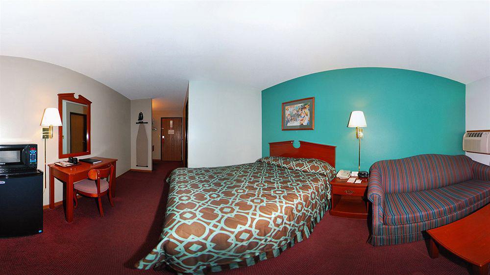 Super 8 By Wyndham Hudson Hotel Exterior foto
